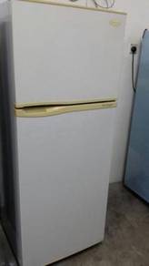 Refrigerator Daewoo Fridge 2 Pintu Peti Ais Sejuk