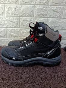 Uk8.5 Quechua Waterproof Hiking Boots