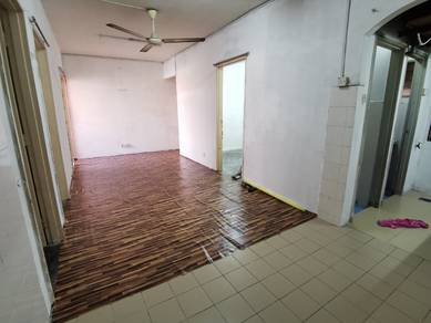 Apartment For Sale in Pangsapuri Cempaka (Bukit Puchong 2)