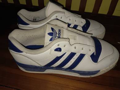 Adidas Rivalry low 'Victory Blue' GZ 9794