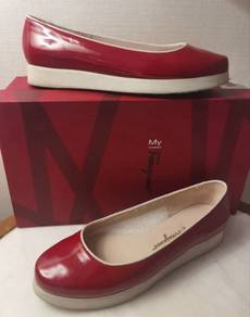 Authentic Salvatore Ferragamo Red Patent Leather F