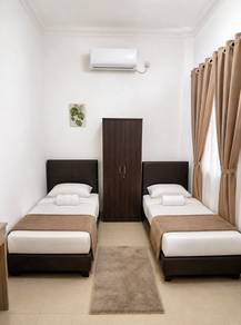 Room in Bandar Botanic, SGR