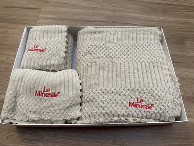Shower towel / blanket