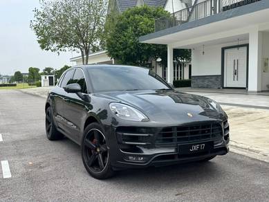 2016 Porsche Macan Turbo TURBO