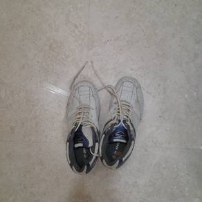 Dunlop Walking Shoes