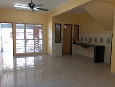 Townhouse Condo For Rent in Taman Amansiara Townhouse
