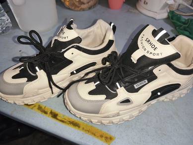 Fashion shoes