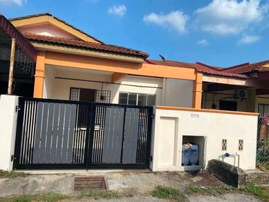 1-storey Terraced House For Sale in Banting,SGR