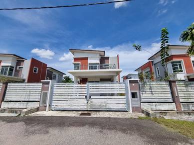 Bungalow House For Sale in Paya Rumput,MLK