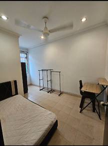 Room in Klang, SGR