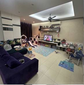 Condominium For Sale in Villa Park