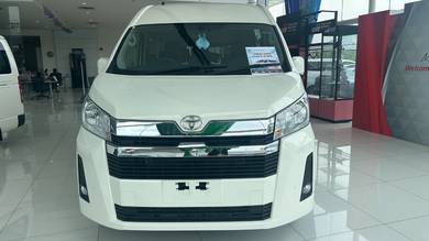 Toyota Hiace SLWB WINDOW VAN in Kulai, JHR