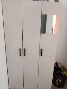 4 wardrobe,Well used and clean for grabs