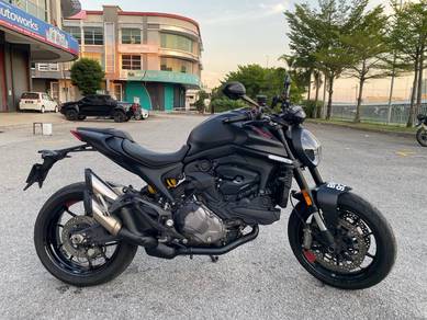 Ducati Monster 821