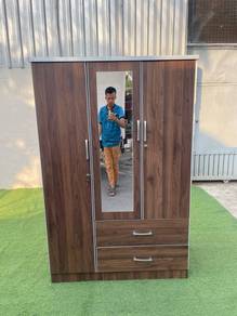 YE68G Almari Baju Kabinet 4x6Ft 3Doors Wardrobe