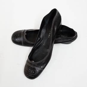 Marc Jacobs Black Flat Shoe