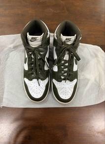 Nike Dunk High Olive