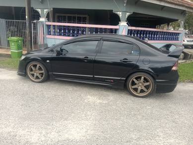 Honda Civic i-VTEC in Kuantan, PHG