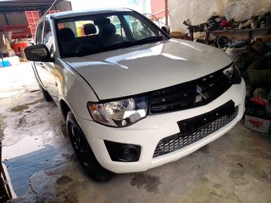 Mitsubishi Triton LITE in Old Klang Road, KUL