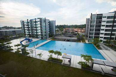 Apartment For Sale in Liberty Grove