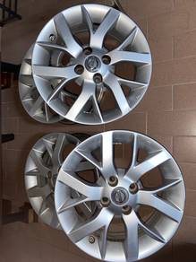 Nissan Rim