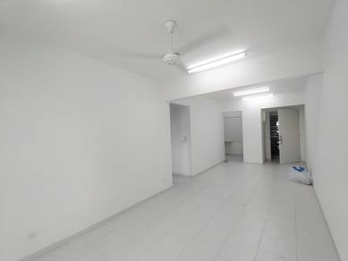 Condominium For Sale in I-Santorini