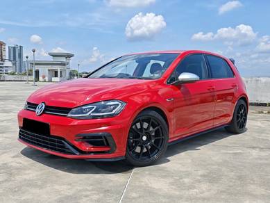 Volkswagen Golf TSI R in Bandar Puteri Puchong, SGR