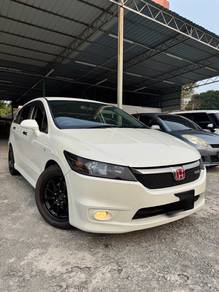 Honda Stream i-VTEC RSZ in Sungai Besi, KUL