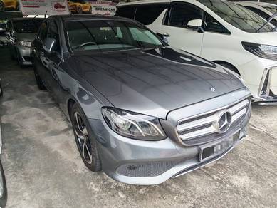 Mercedes Benz E200 200 AVANTGARDE (CBU) in Jalan Ipoh, KUL