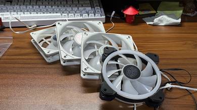 Cooler Master RGB Fan (1700 rpm)