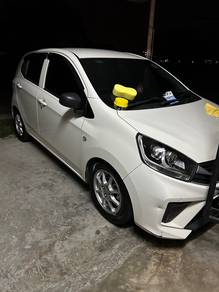 Perodua Axia E in Kuala Krai, KTN