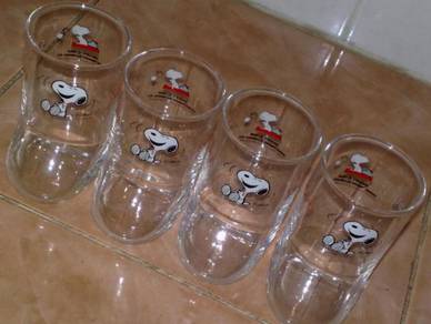 Cawan snoopy boot glass cup