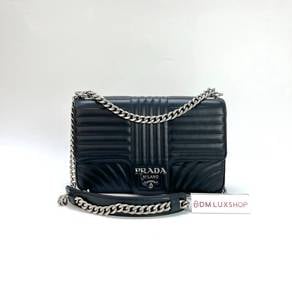 99% New Prada Diagramme Shoulder Bag Medium SHW