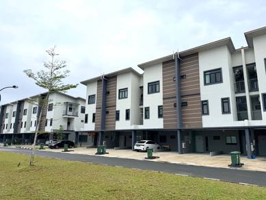 Townhouse For Sale in Kuching,SWK