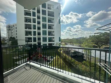Apartment For Sale in Yarra Park