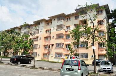 Apartment For Sale in Beringin Apartment