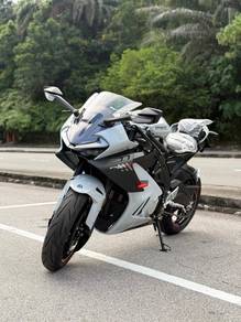 CFMOTO 675SR-R