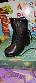 Kasut CBAL / SPIKE BOOT