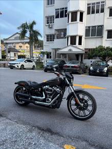 Harley-Davidson Breakout