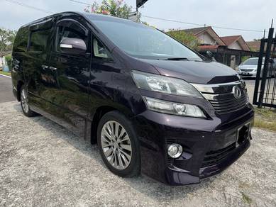 Toyota Vellfire Z in Klang, SGR