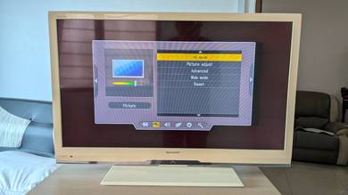 TV LCD 32 Inch
