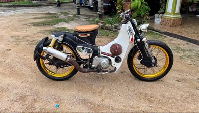 Honda C70