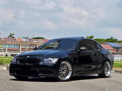 BMW 335i 35i SPORTS (CBU) in Kajang, SGR