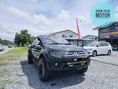 Mitsubishi Triton VGT GS in Kuching, SWK