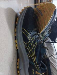 asics trail running shoes