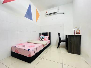 Room in Setia Alam, SGR