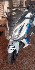 Sym Evo 250i SE
