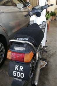 Suzuki RC80