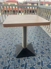 Meja coffee table