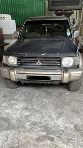 Mitsubishi Pajero in Plentong, JHR